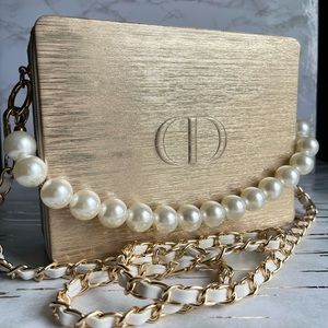 ❤️ Authentic Christian Dior CD Golden Makeup Case Crossbody Purse Valentines ❤️